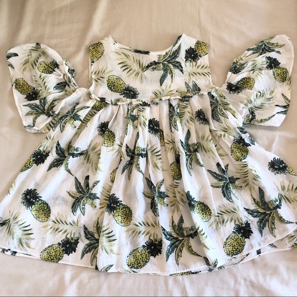 (SOLD) Women’s Monki Cold Shoulder Top w/ Ruffle Sleeves - Picture 2 of 2